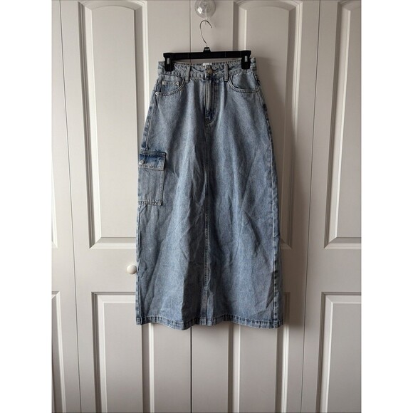 Princess Polly Dresses & Skirts - Princess Polly Midi Denim skirt SIZE 2